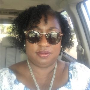 Meet your Posher, Freda